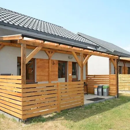 Home, 3 Bedrooms, Fishing Pond, Sauna Wodnica (Pomerania)