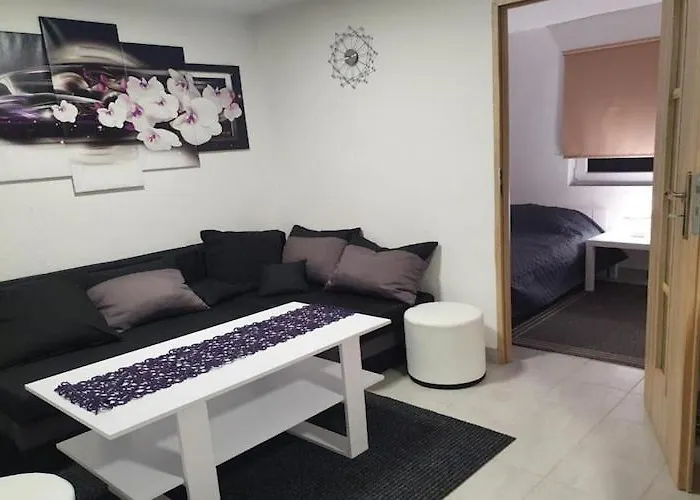 Сasa de vacaciones Home, 3 Bedrooms, Fishing Pond, Sauna *